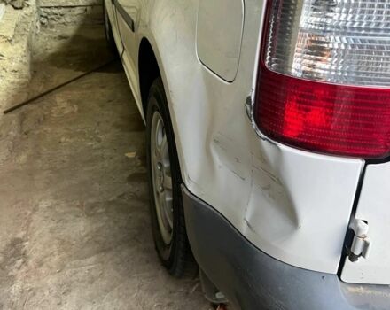 Белый Фольксваген Кадди, объемом двигателя 2 л и пробегом 385 тыс. км за 4500 $, фото 1 на Automoto.ua