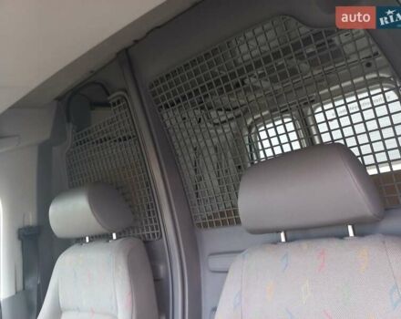 Белый Фольксваген Кадди, объемом двигателя 1.9 л и пробегом 413 тыс. км за 4200 $, фото 15 на Automoto.ua