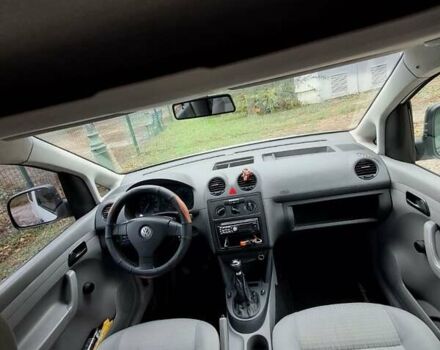 Білий Фольксваген Кадді, об'ємом двигуна 1.4 л та пробігом 157 тис. км за 4700 $, фото 3 на Automoto.ua