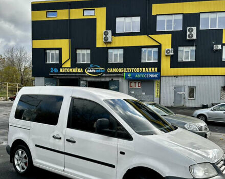 Белый Фольксваген Кадди, объемом двигателя 1.6 л и пробегом 295 тыс. км за 4200 $, фото 5 на Automoto.ua