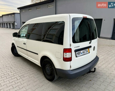 Фольксваген Кадди 2007 в Тернополе на Automoto.ua Белый Фольксваген Кадди, объемом двигателя 2 л и пробегом 257 тыс. км за 5799 $, фото 4 на Automoto.ua