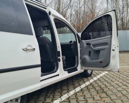Белый Фольксваген Кадди, объемом двигателя 1.97 л и пробегом 257 тыс. км за 5300 $, фото 14 на Automoto.ua