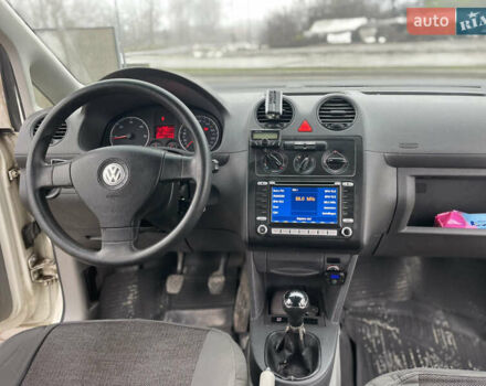 Білий Фольксваген Кадді, об'ємом двигуна 1.9 л та пробігом 280 тис. км за 6299 $, фото 23 на Automoto.ua