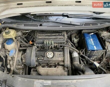 Белый Фольксваген Кадди, объемом двигателя 1.4 л и пробегом 313 тыс. км за 5700 $, фото 9 на Automoto.ua