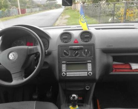 Белый Фольксваген Кадди, объемом двигателя 1.9 л и пробегом 355 тыс. км за 6300 $, фото 3 на Automoto.ua