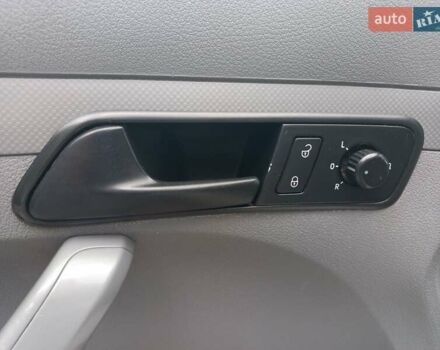 Белый Фольксваген Кадди, объемом двигателя 1.9 л и пробегом 413 тыс. км за 4200 $, фото 22 на Automoto.ua