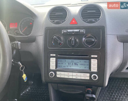 Белый Фольксваген Кадди, объемом двигателя 1.9 л и пробегом 212 тыс. км за 5400 $, фото 8 на Automoto.ua