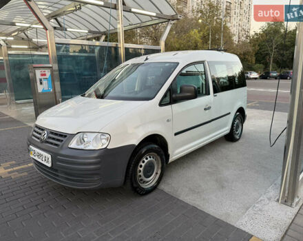 Белый Фольксваген Кадди, объемом двигателя 2 л и пробегом 250 тыс. км за 6500 $, фото 4 на Automoto.ua