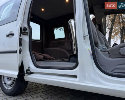 Білий Фольксваген Кадді, об'ємом двигуна 1.97 л та пробігом 462 тис. км за 5650 $, фото 9 на Automoto.ua