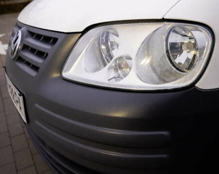 Белый Фольксваген Кадди, объемом двигателя 1.9 л и пробегом 273 тыс. км за 7000 $, фото 2 на Automoto.ua