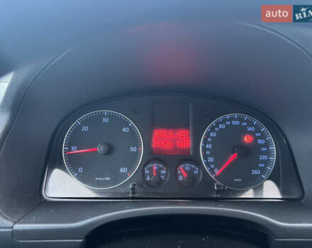 Белый Фольксваген Кадди, объемом двигателя 1.9 л и пробегом 211 тыс. км за 4450 $, фото 7 на Automoto.ua