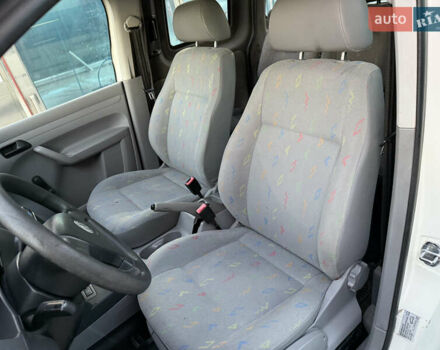 Белый Фольксваген Кадди, объемом двигателя 2 л и пробегом 250 тыс. км за 6500 $, фото 18 на Automoto.ua