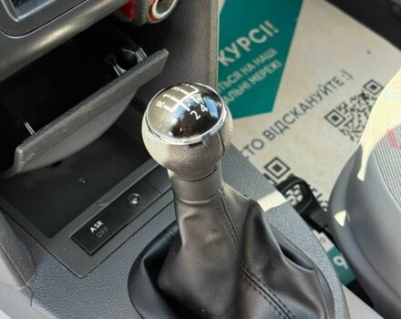 Білий Фольксваген Кадді, об'ємом двигуна 2 л та пробігом 181 тис. км за 5300 $, фото 11 на Automoto.ua