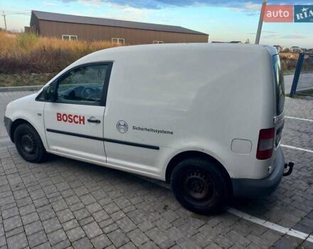 Белый Фольксваген Кадди, объемом двигателя 1.9 л и пробегом 413 тыс. км за 4200 $, фото 1 на Automoto.ua