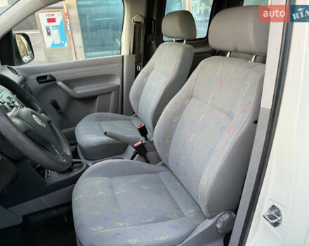 Белый Фольксваген Кадди, объемом двигателя 2 л и пробегом 250 тыс. км за 6500 $, фото 20 на Automoto.ua