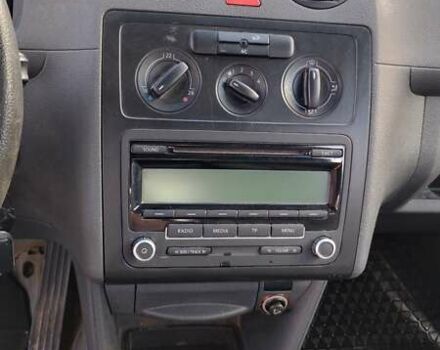 Белый Фольксваген Кадди, объемом двигателя 1.9 л и пробегом 288 тыс. км за 7300 $, фото 12 на Automoto.ua