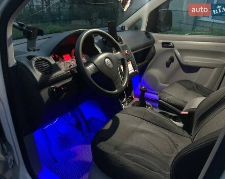 Белый Фольксваген Кадди, объемом двигателя 1.39 л и пробегом 239 тыс. км за 6500 $, фото 3 на Automoto.ua