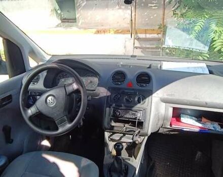 Белый Фольксваген Кадди, объемом двигателя 1.4 л и пробегом 395 тыс. км за 4800 $, фото 26 на Automoto.ua