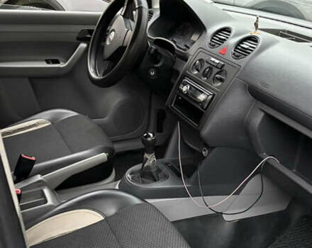 Белый Фольксваген Кадди, объемом двигателя 1.9 л и пробегом 288 тыс. км за 7300 $, фото 14 на Automoto.ua