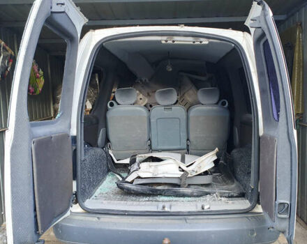 Белый Фольксваген Кадди, объемом двигателя 2 л и пробегом 280 тыс. км за 4100 $, фото 5 на Automoto.ua