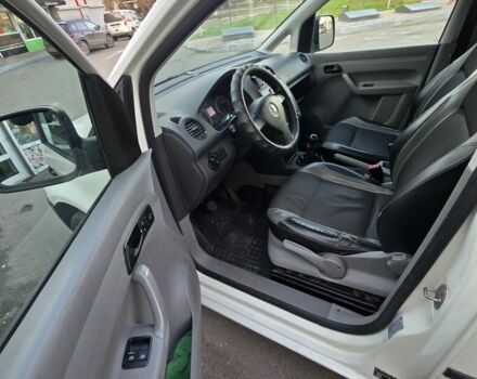 Білий Фольксваген Кадді, об'ємом двигуна 2 л та пробігом 381 тис. км за 5700 $, фото 14 на Automoto.ua