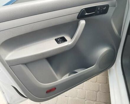 Белый Фольксваген Кадди, объемом двигателя 1.6 л и пробегом 450 тыс. км за 5000 $, фото 12 на Automoto.ua