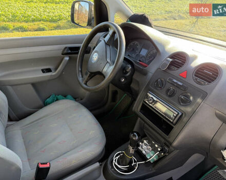 Белый Фольксваген Кадди, объемом двигателя 1.9 л и пробегом 397 тыс. км за 6800 $, фото 7 на Automoto.ua