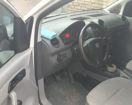 Белый Фольксваген Кадди, объемом двигателя 2 л и пробегом 249 тыс. км за 5000 $, фото 5 на Automoto.ua