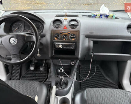 Белый Фольксваген Кадди, объемом двигателя 1.9 л и пробегом 288 тыс. км за 7300 $, фото 36 на Automoto.ua