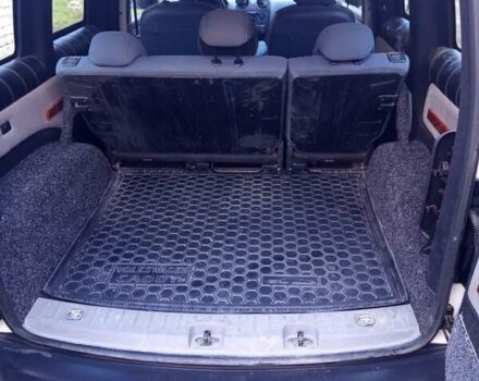 Белый Фольксваген Кадди, объемом двигателя 2 л и пробегом 250 тыс. км за 6600 $, фото 10 на Automoto.ua