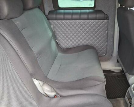 Белый Фольксваген Кадди, объемом двигателя 1.97 л и пробегом 280 тыс. км за 5100 $, фото 5 на Automoto.ua