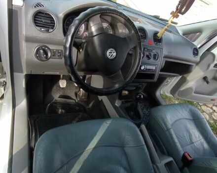 Белый Фольксваген Кадди, объемом двигателя 2 л и пробегом 300 тыс. км за 5100 $, фото 6 на Automoto.ua