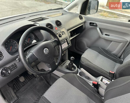 Білий Фольксваген Кадді, об'ємом двигуна 2 л та пробігом 298 тис. км за 6499 $, фото 17 на Automoto.ua