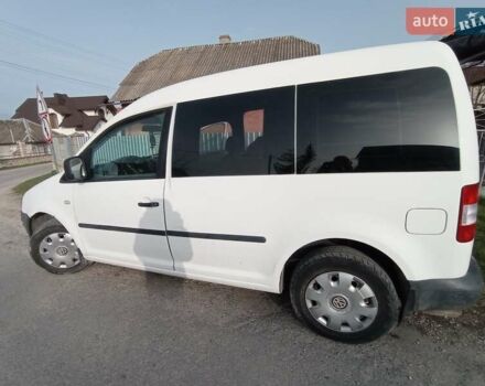 Белый Фольксваген Кадди, объемом двигателя 2 л и пробегом 300 тыс. км за 5100 $, фото 4 на Automoto.ua