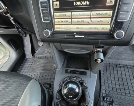 Білий Фольксваген Кадді, об'ємом двигуна 2 л та пробігом 381 тис. км за 5700 $, фото 10 на Automoto.ua