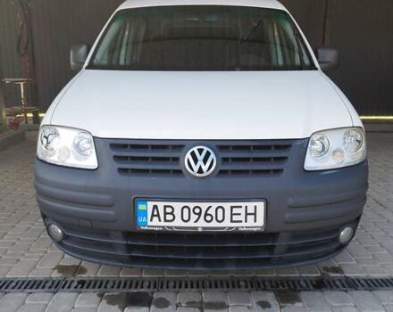 Белый Фольксваген Кадди, объемом двигателя 1.6 л и пробегом 450 тыс. км за 5000 $, фото 1 на Automoto.ua