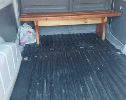 Белый Фольксваген Кадди, объемом двигателя 2 л и пробегом 300 тыс. км за 5500 $, фото 3 на Automoto.ua