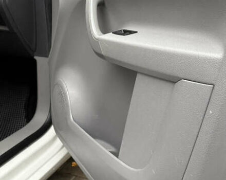 Белый Фольксваген Кадди, объемом двигателя 1.9 л и пробегом 288 тыс. км за 7300 $, фото 32 на Automoto.ua