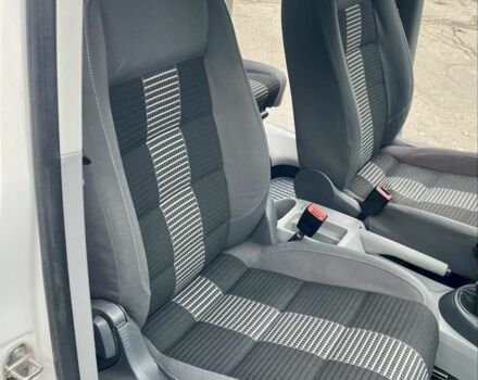 Фольксваген Кадди 2008 в Кривом Роге на Automoto.ua Белый Фольксваген Кадди, объемом двигателя 1.9 л и пробегом 220 тыс. км за 7200 $, фото 15 на Automoto.ua