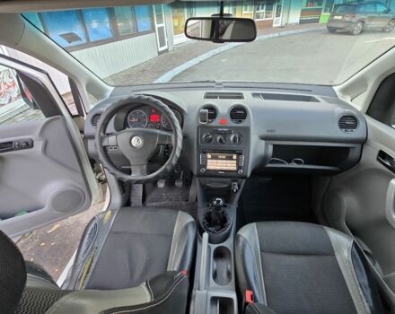 Білий Фольксваген Кадді, об'ємом двигуна 2 л та пробігом 381 тис. км за 5700 $, фото 12 на Automoto.ua