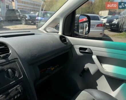 Белый Фольксваген Кадди, объемом двигателя 1.6 л и пробегом 335 тыс. км за 5990 $, фото 21 на Automoto.ua