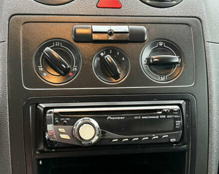 Белый Фольксваген Кадди, объемом двигателя 1.9 л и пробегом 288 тыс. км за 7300 $, фото 48 на Automoto.ua