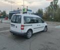 Белый Фольксваген Кадди, объемом двигателя 1.97 л и пробегом 298 тыс. км за 5700 $, фото 3 на Automoto.ua