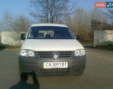Белый Фольксваген Кадди, объемом двигателя 1.97 л и пробегом 252 тыс. км за 8300 $, фото 2 на Automoto.ua