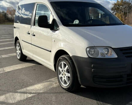 Белый Фольксваген Кадди, объемом двигателя 1.9 л и пробегом 288 тыс. км за 7300 $, фото 2 на Automoto.ua