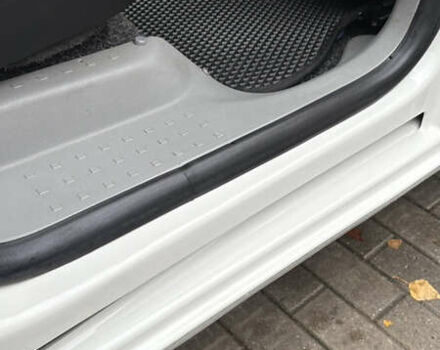 Белый Фольксваген Кадди, объемом двигателя 1.9 л и пробегом 288 тыс. км за 7300 $, фото 25 на Automoto.ua