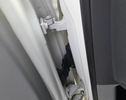 Білий Фольксваген Кадді, об'ємом двигуна 1.9 л та пробігом 249 тис. км за 6300 $, фото 13 на Automoto.ua