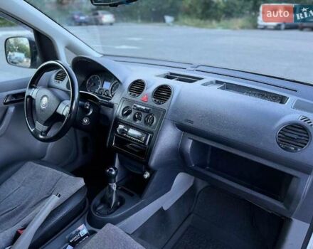 Белый Фольксваген Кадди, объемом двигателя 1.9 л и пробегом 270 тыс. км за 8000 $, фото 10 на Automoto.ua