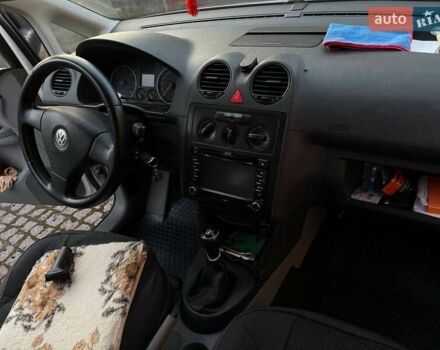 Белый Фольксваген Кадди, объемом двигателя 1.9 л и пробегом 268 тыс. км за 8500 $, фото 10 на Automoto.ua