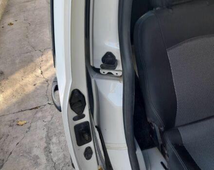 Білий Фольксваген Кадді, об'ємом двигуна 1.9 л та пробігом 249 тис. км за 6300 $, фото 6 на Automoto.ua